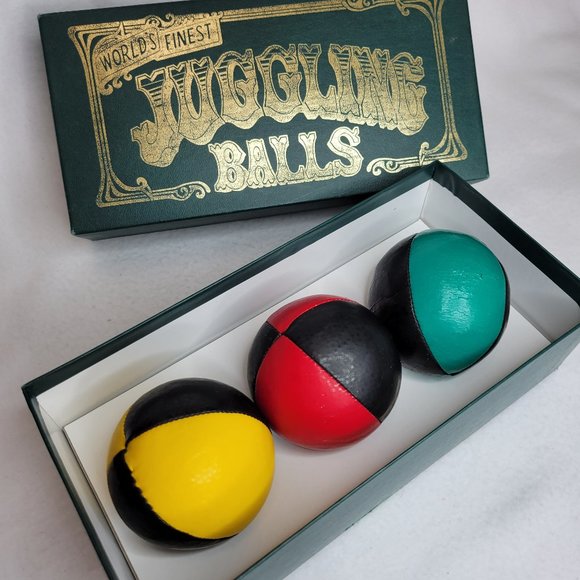Boxed Set of 3 Juggling Balls - Picture 1 of 7
